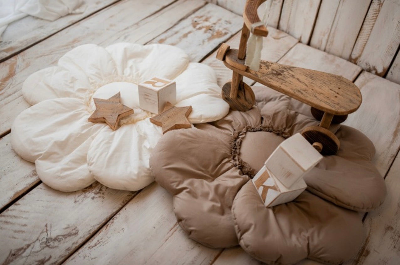 【PRE ORDER】Flower rug BEIGE