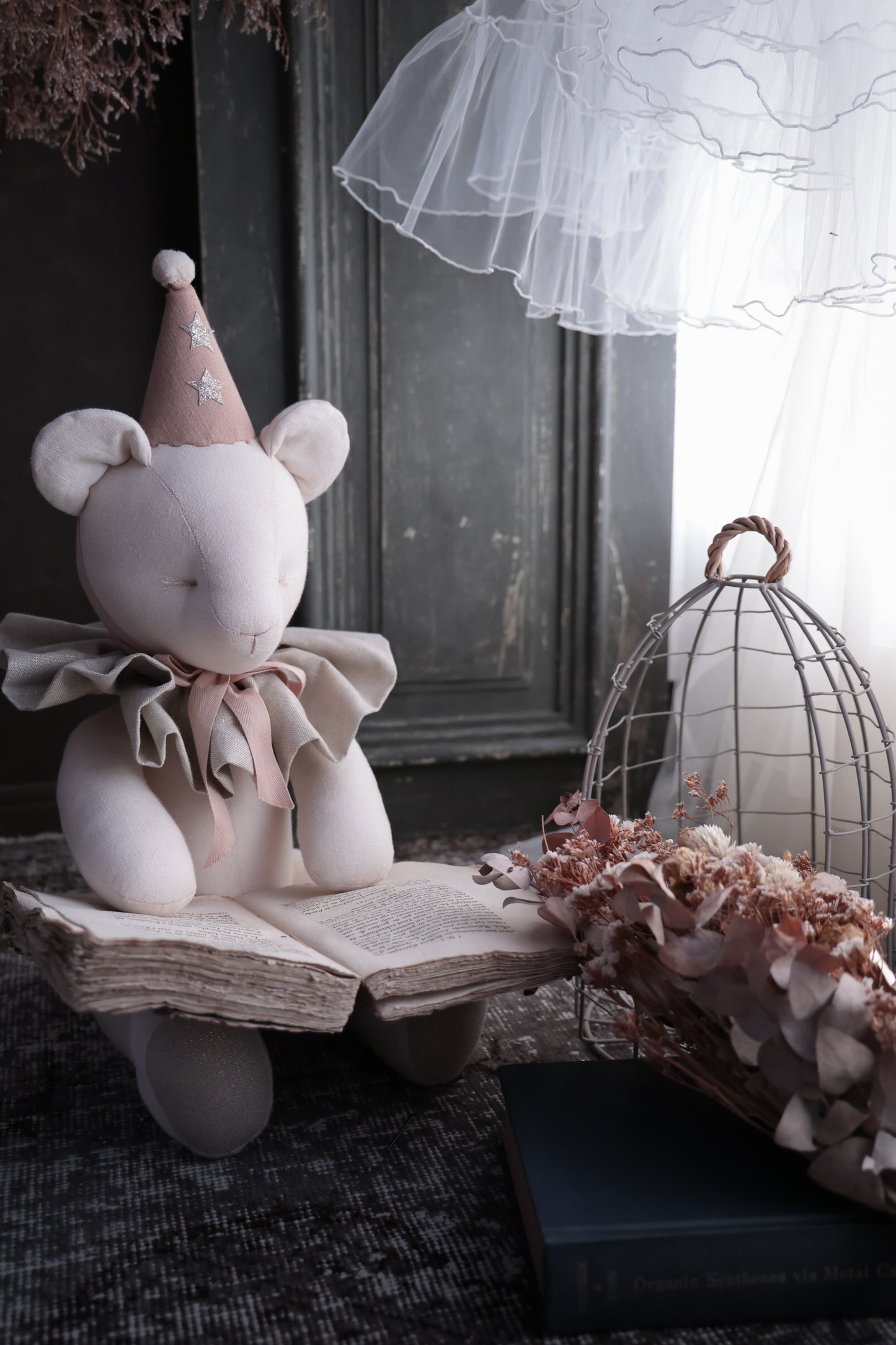 Teddy BearーThe House of Small Lights