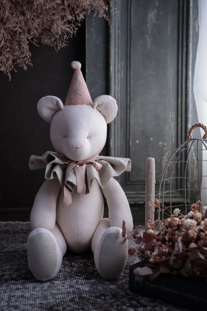Teddy BearーThe House of Small Lights