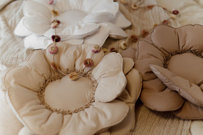 Flower cushion